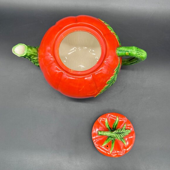 Vintage Tomato Teapot 1950s Japan Kitschy Ceramic Red Green Kitchen Retro Veggie - Picture 6 of 11